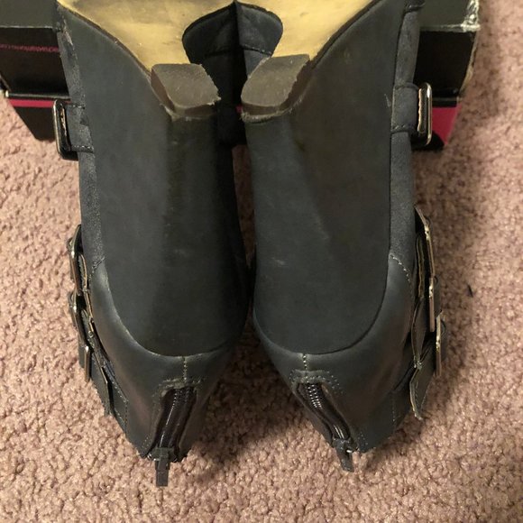 Buckle Suede Wedge Boot Booties -Slate Blue Gray -Size 6.5 -Like New - Picture 8 of 8